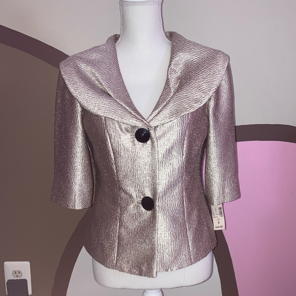 Dressbarn Silver Blazer with Notched Lapel and 3/4 Sleeves